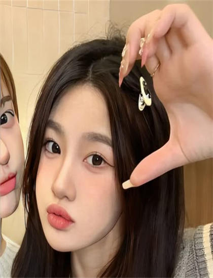 当代猎巫行动创作全记录：导演的艺术风格与视觉语言 揭示艺术创作的艰辛与快乐